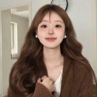 她在这里